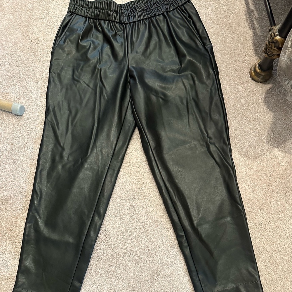 Anne Klein Black Straight Leg Pants